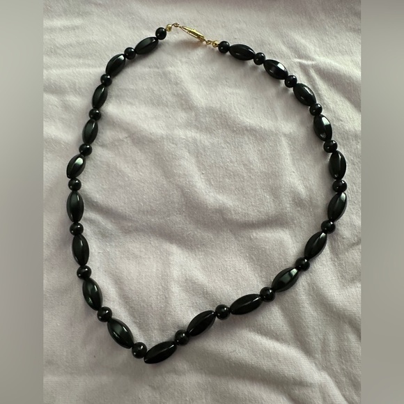 Beaded Necklace - Picture 5 of 6